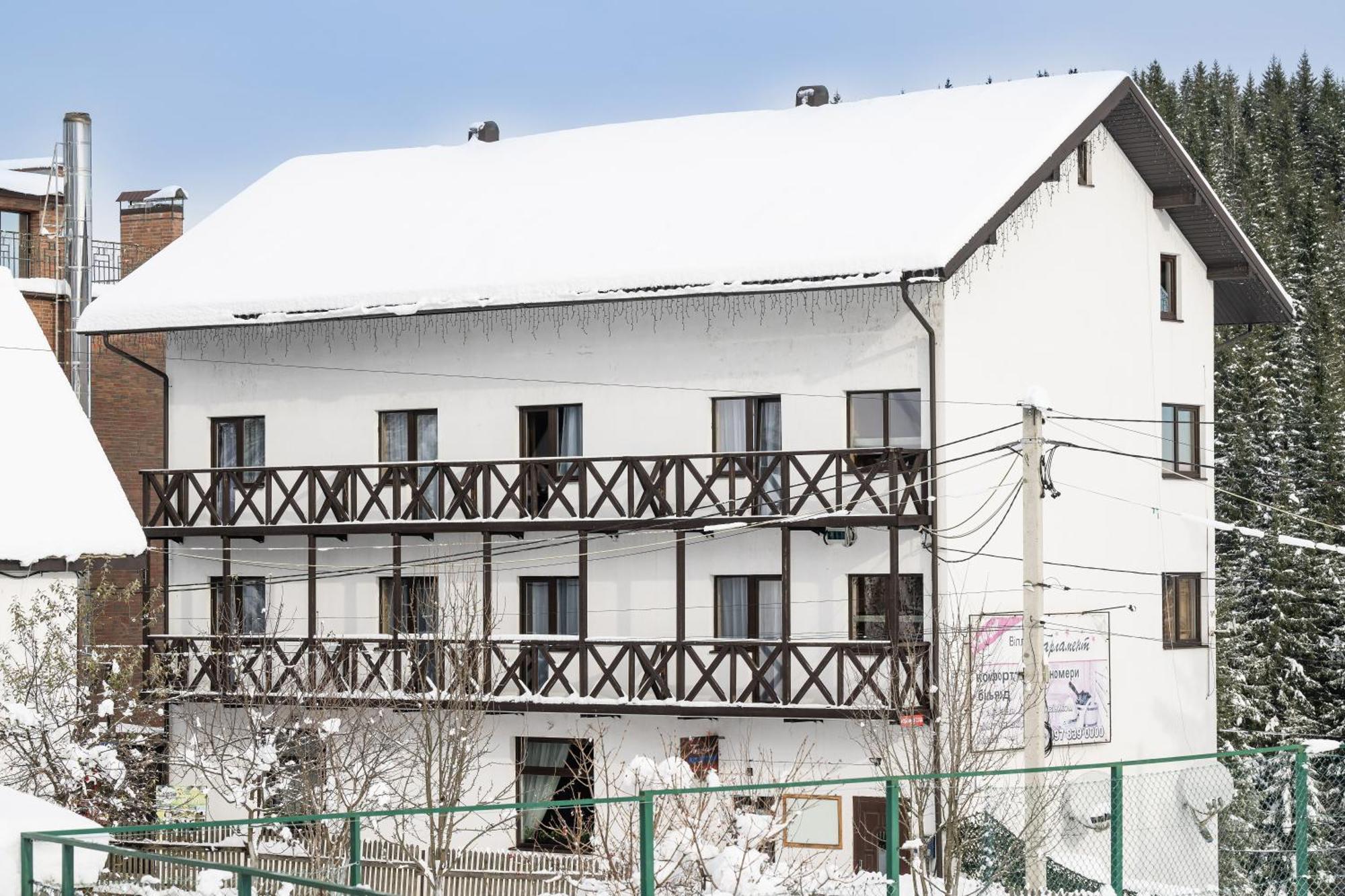 Готельний Комплекс Парламент, Яблуниця Exteriér fotografie